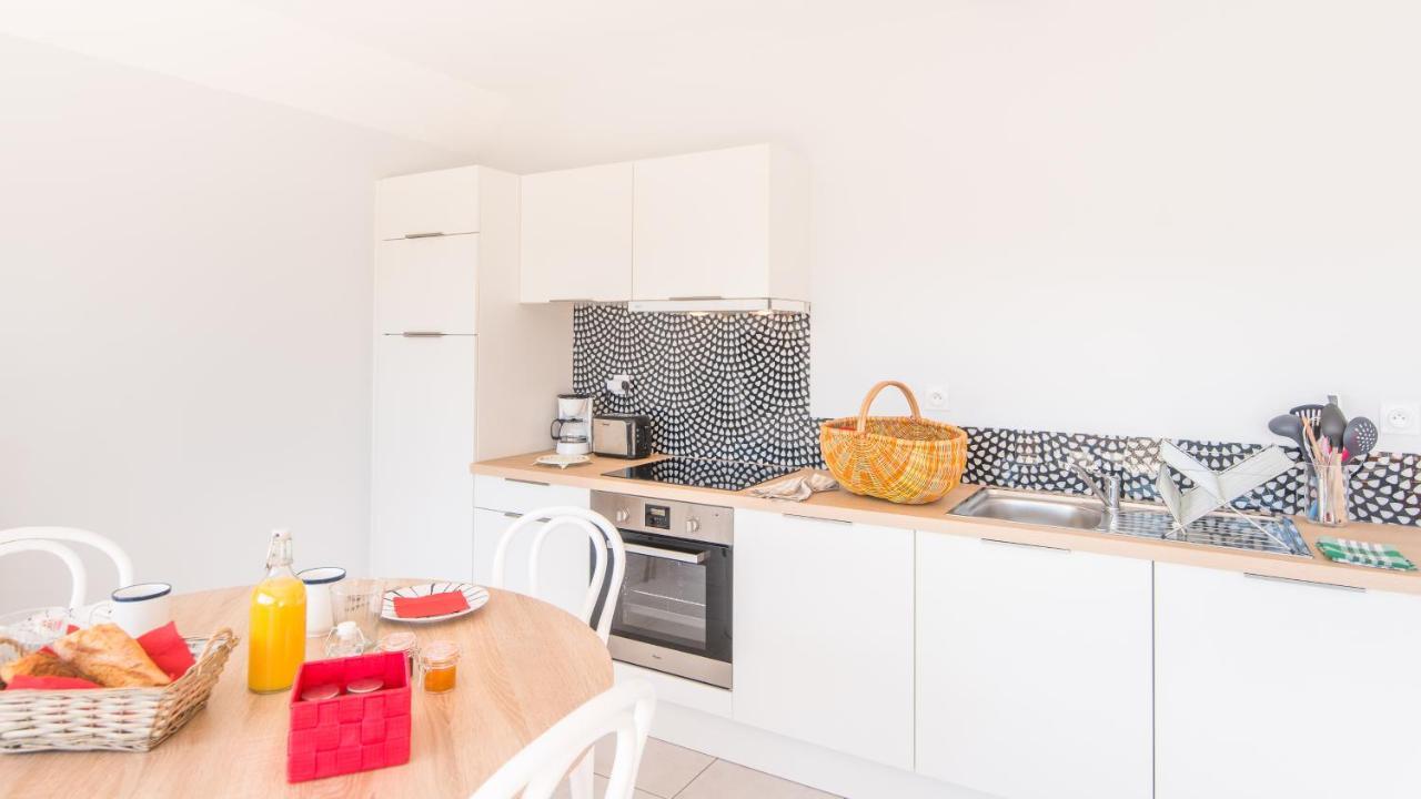 Le Coquet Avec Balcon Terrasse Et Parking Prive Apartment Sarlat-la-Caneda Exterior photo